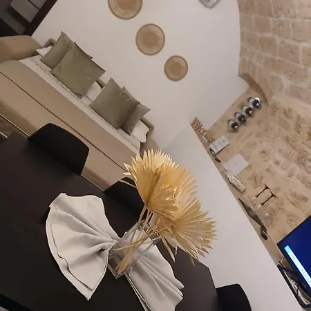 Myrrh Apartment